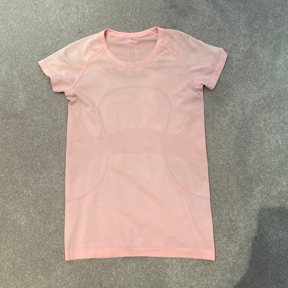 Lululemon Swiftly Tech short sleeve shirt